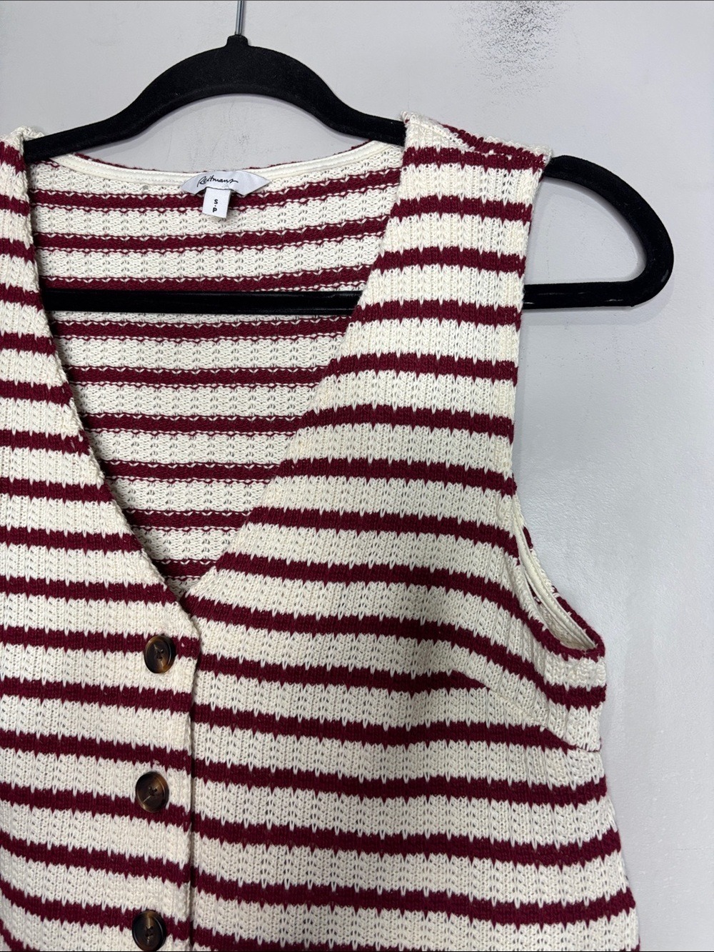 Reitman’s Knit Striped Crochet Button Front V-Neck Vest, size S - Picture 4 of 10